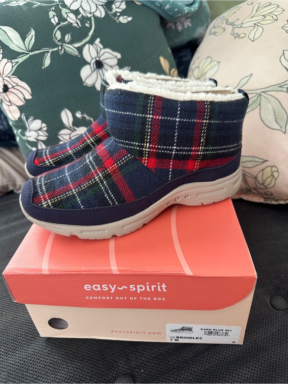 NWB: Easy Spirit Plaid Navy & Red Cozy Slip-On Booties WMS size 7M